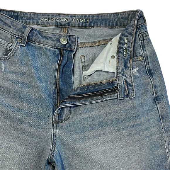 American Eagle Ripped Mom Jean Size 12 Denim High Rise Straight Leg Streetwear - Picture 7 of 9